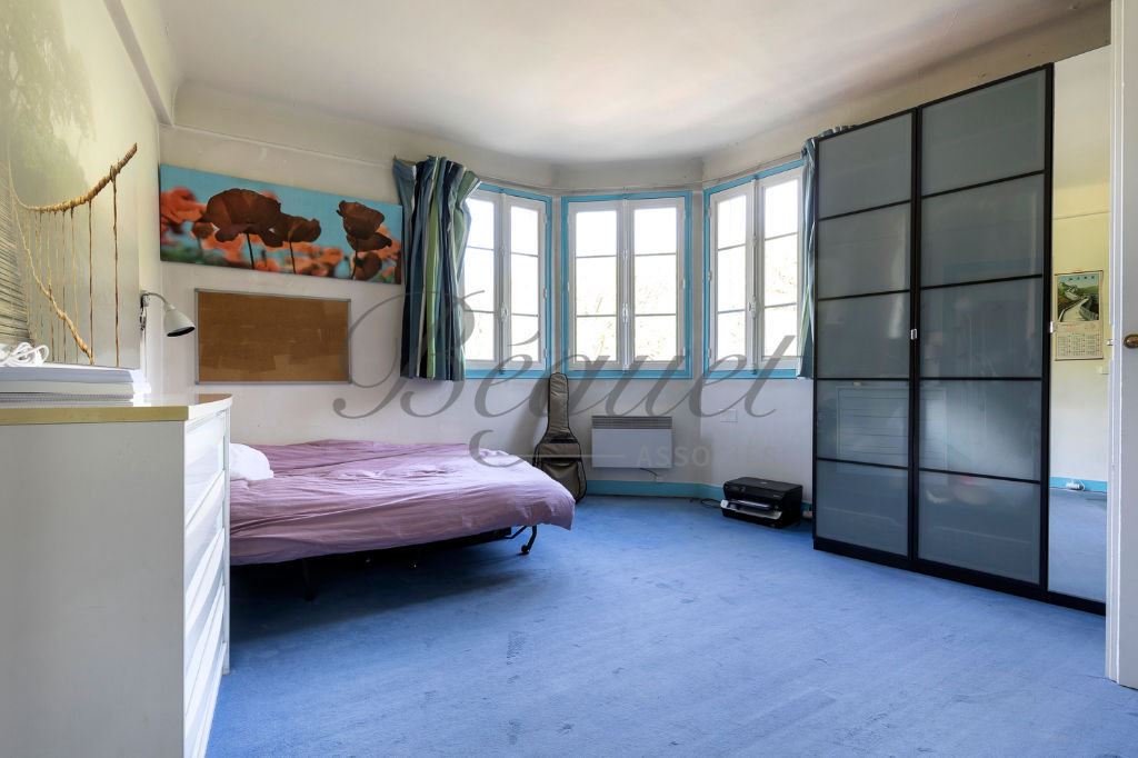 Vendu par Beguet Associés : SCEAUX 92330 - ALLÉE D’HONNEUR - MAISON DE FAMILLE 635 m² ENVIRON - 8/10 CHAMBRES PARC 1610m²  ENVIR