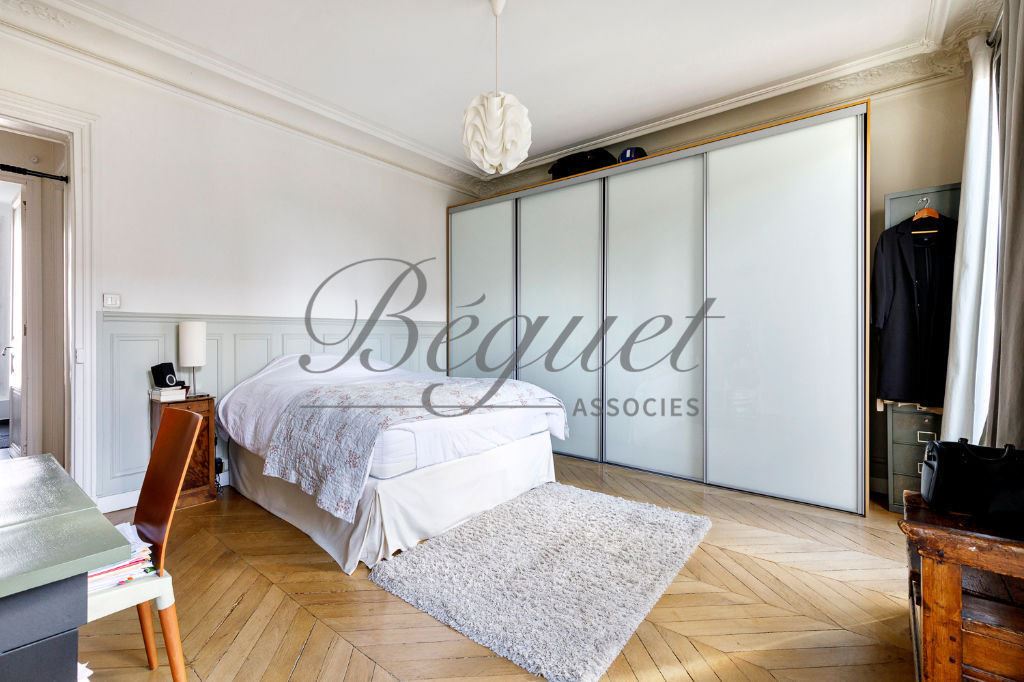 Vendu par Beguet Associés : BOULOGNE  92100 - EGLISE ESCUDIER -  APPARTEMENT  121,63 m²  - 4 CHAMBRES - BALCON - CAVE -