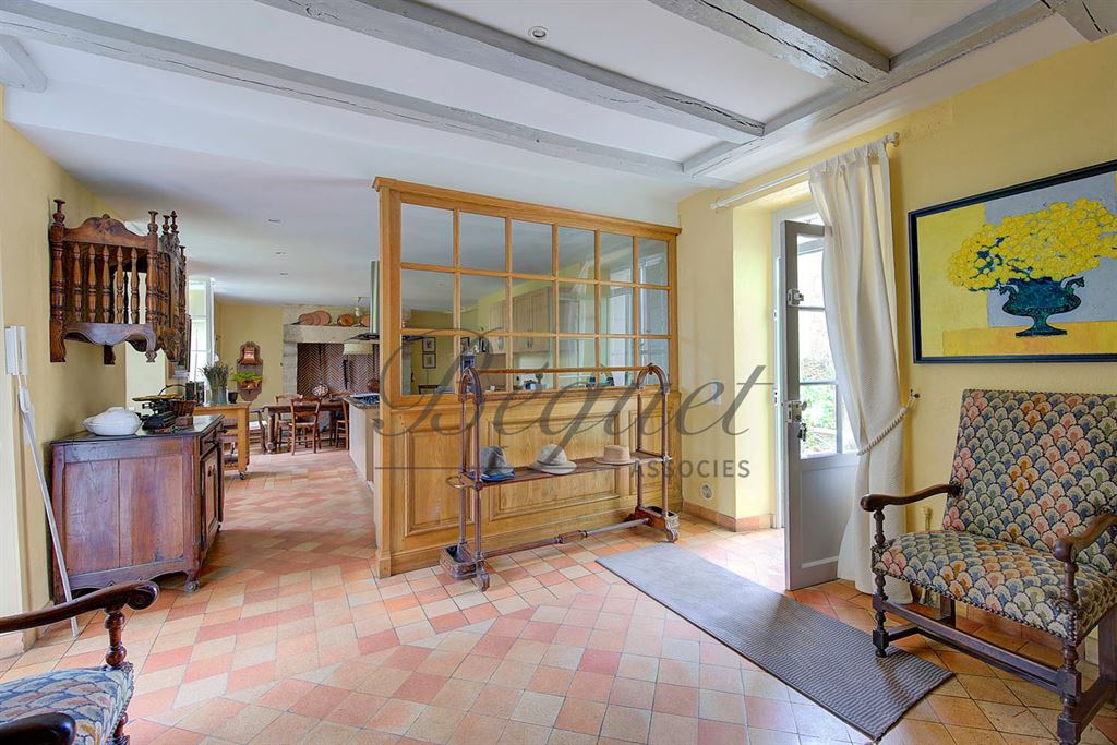 Vendu par Beguet Associés : INDRE ET LOIRE-TOURAINE-CHATEAU LA VALLIERE 37330- MAISON 325 M 6 CHAMBRES PISCINE DÉPENDANCES