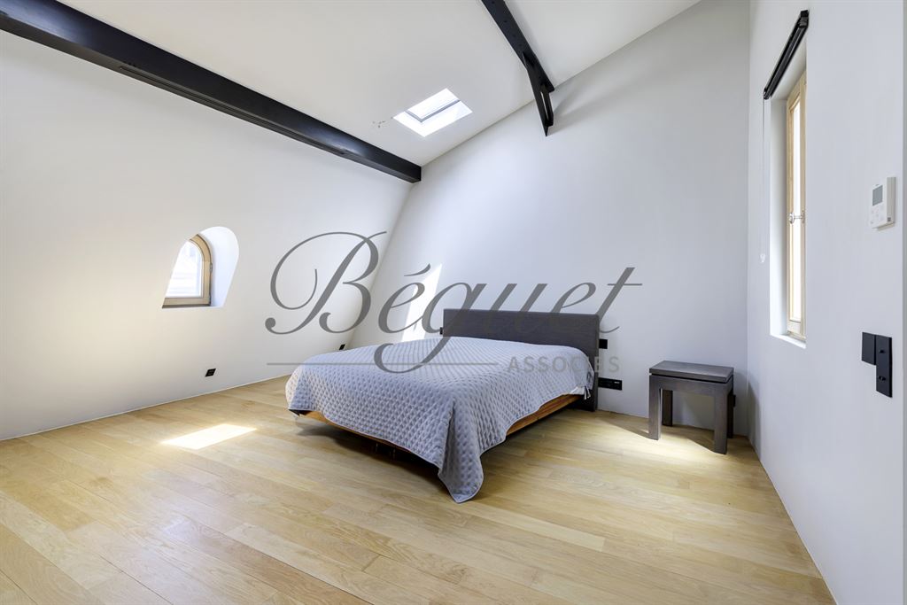 A vendre chez Beguet Associés : Paris Triangle d’Or 75008 Appartement 142 m² 2 Chambres