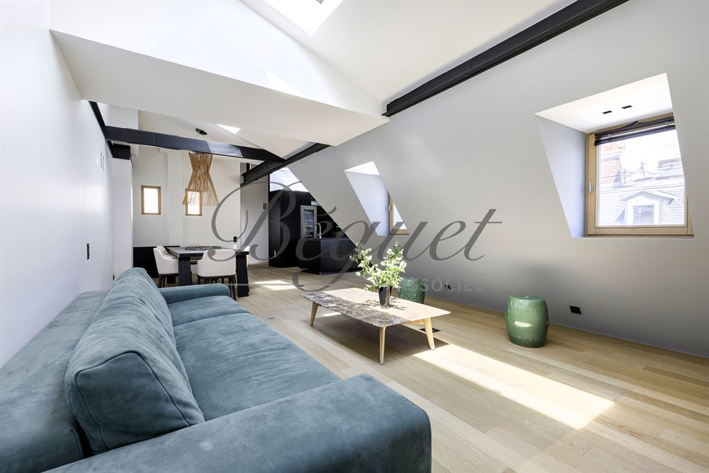 A vendre chez Beguet Associés : Paris Triangle d’or 75008 Appartement 175 m² 3 Chambres