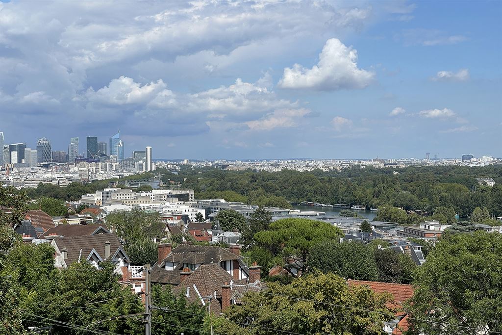 A vendre chez Beguet Associés : Saint-Cloud 92210 Appartement 90m² 2 Chambres Jardin Rooftop