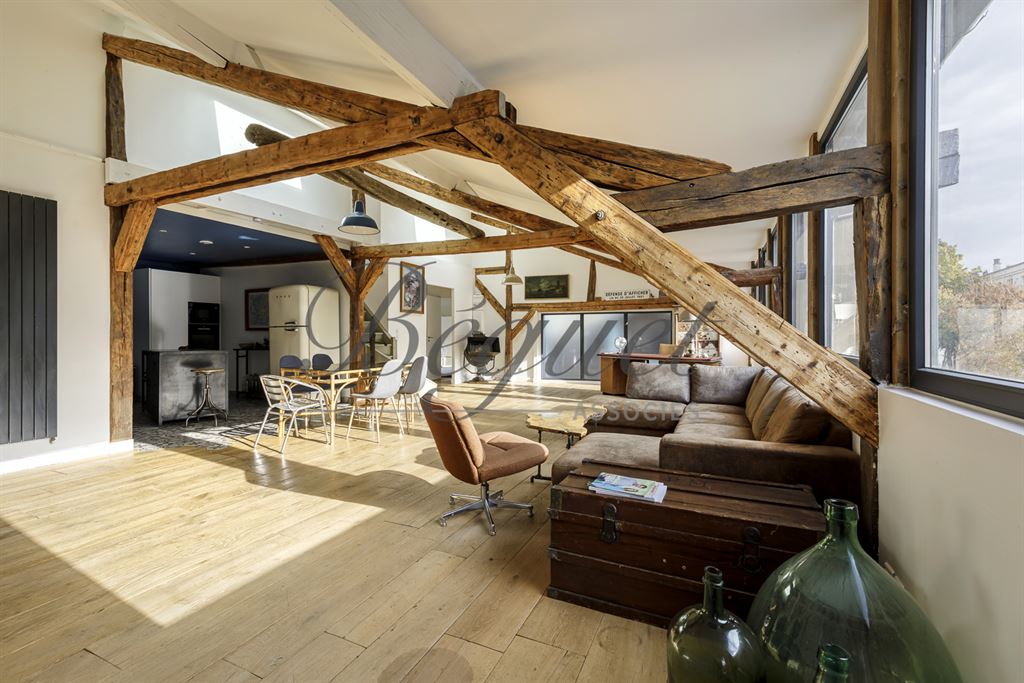 A vendre chez Beguet Associés : HAUTS DE SEINE VILLE D4AVRAY 92410 DUPLEX/LOFT 166 m² TERRASSE BALCON