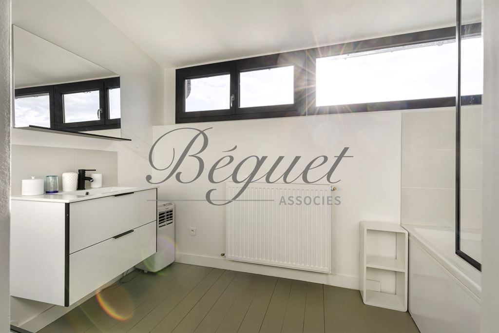 A vendre chez Beguet Associés : HAUTS DE SEINE VILLE D4AVRAY 92410 DUPLEX/LOFT 166 m² TERRASSE BALCON