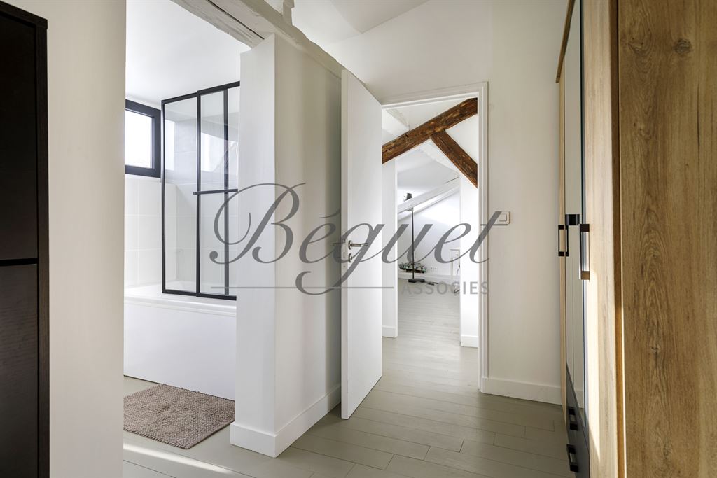 A vendre chez Beguet Associés : HAUTS DE SEINE VILLE D4AVRAY 92410 DUPLEX/LOFT 166 m² TERRASSE BALCON