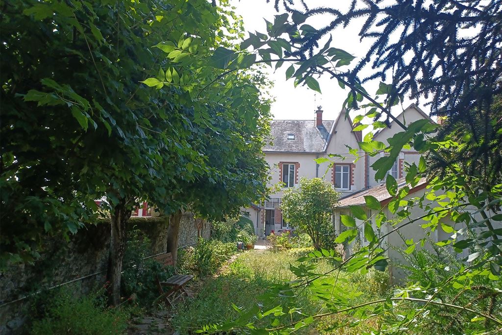 A vendre chez Beguet Associés : Loir et Cher Blois maison 154 m² 5 chambres jardin 580 m²