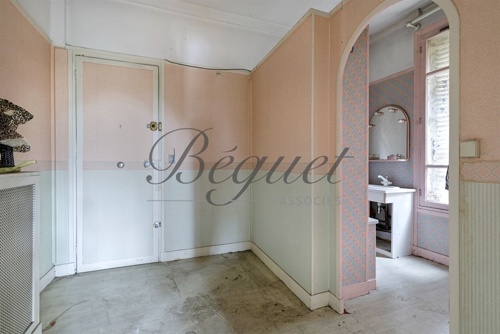 A vendre chez Beguet Associés : Hauts de Seine - Bourg La Reine 92340 Maison 212 m² 6 Chambres