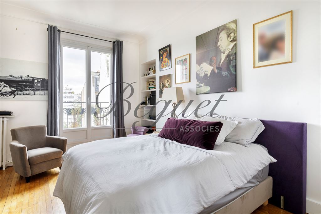 A vendre chez Beguet Associés : Paris Exelmans 75016 Appartement 104 m² 2 chambres + chambre de service